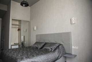 Отель Hotel Nika 2 Черноморск Стандартный двухместный номер с 1 кроватью или 2 отдельными кроватями-5