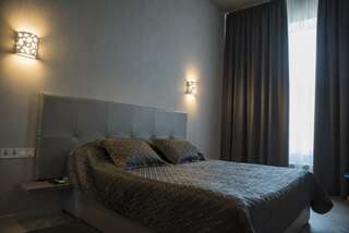 Отель Hotel Nika 2 Черноморск Стандартный двухместный номер с 1 кроватью или 2 отдельными кроватями-7