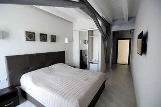 Отель Hotel Nika 2 Черноморск Стандартный двухместный номер с 1 кроватью или 2 отдельными кроватями-17