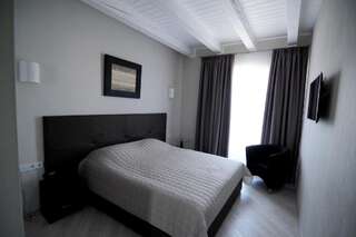 Отель Hotel Nika 2 Черноморск Стандартный двухместный номер с 1 кроватью или 2 отдельными кроватями-35