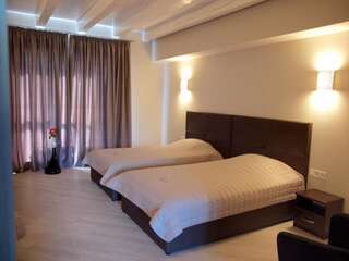 Отель Hotel Nika 2 Черноморск Стандартный двухместный номер с 1 кроватью или 2 отдельными кроватями-45