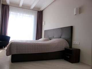 Отель Hotel Nika 2 Черноморск Небольшой двухместный номер с 1 кроватью-7